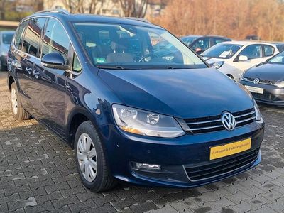 Second-hand VW Sharan Edition 140 CP (102 kW) 2015 Albastru Monovolum