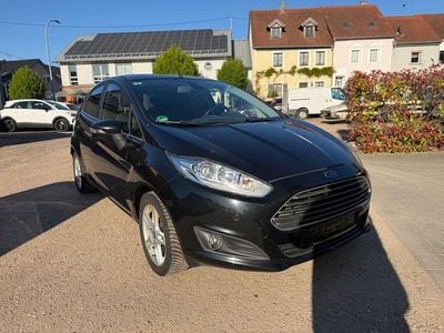Second-hand Ford Fiesta Titanium 101 CP (74 kW) 2014 Negru Hatchback