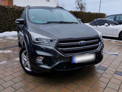 Second-hand Ford Kuga ST-Line 179 CP (131 kW) 2018 Gri SUV