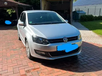 Gebraucht VW Polo Life 90 PS (66 kW) 2013 Silber Kleinwagen