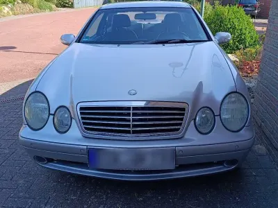 Gebraucht Mercedes CLK230 Edition 197 PS (144 kW) 2001 Silber Coupé