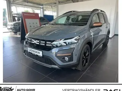Neu Dacia Jogger Extreme 110 PS (80 kW) 2025 Grau Van / Kleinbus