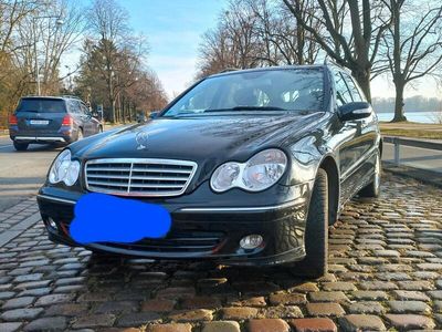 Mercedes C200