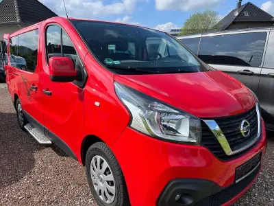 Gebraucht Nissan NV300 95 PS (69 kW) 2018 Rot Van