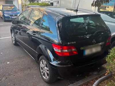 Gebraucht Mercedes B180 126 PS (92 kW) 2007 Schwarz Van / Kleinbus