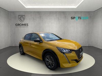 Gebraucht Peugeot e-208 Allure 100 kW (136 PS) 2023 Gelb faro Kleinwagen