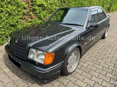 Gebraucht Mercedes E300 AMG 272 PS (200 kW) 1991 Schwarz Limousine