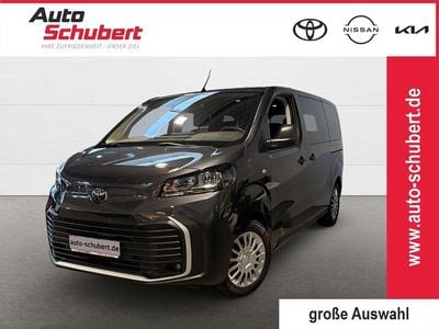 Gebraucht Toyota Proace Verso Comfort 144 PS (105 kW) 2024 Grau Kombi
