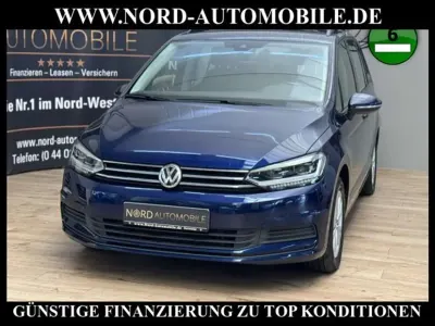 Gebraucht VW Touran Comfortline 150 PS (110 kW) 2020 Blau Van / Kleinbus