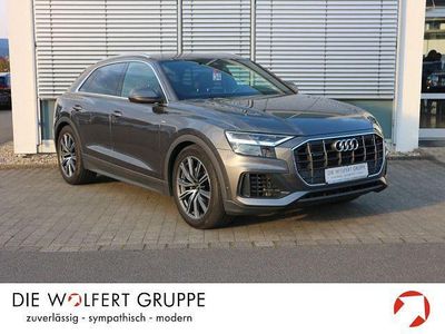 Gebraucht Audi Q8 Ambiente 340 PS (250 kW) 2022 Samuraigrau metallic SUV