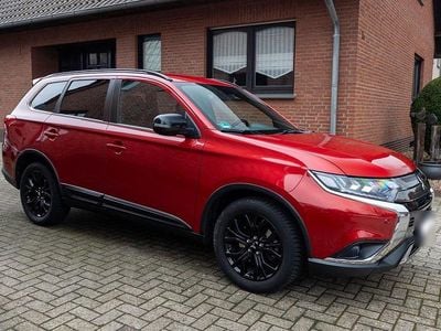 Gebraucht Mitsubishi Outlander 150 PS (110 kW) 2019 Rot SUV
