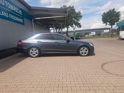 Grau Gebraucht 2012 Mercedes E200 Avantgarde Limousine | 8.800 € (Fairer Preis)