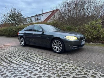 Gebraucht BMW 530 258 PS (189 kW) 2011 Grün Limousine