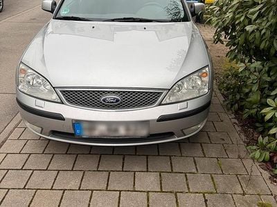Gebraucht Ford Mondeo 145 PS (106 kW) 2004 Silber Kombi