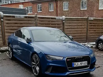 Używany Audi RS7 Ambiente 605 KM (444 kW) 2017 Niebieski Hatchback