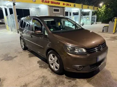 Gebraucht VW Touran 170 PS (125 kW) 2011 Braun Van / Kleinbus
