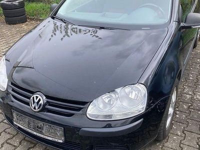 Usata VW Golf IV Trendline 80 CV (58 kW) 2006 Nero Berlina