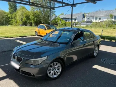 Gebraucht BMW 523 177 PS (130 kW) 2006 Silber Limousine