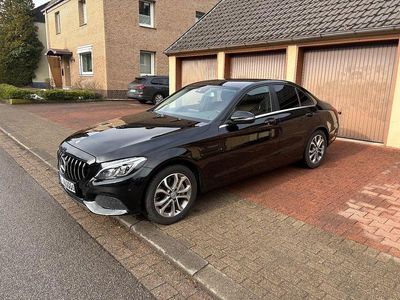 Gebraucht Mercedes C250 204 PS (150 kW) 2016 Schwarz Limousine