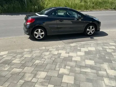 Gebraucht Peugeot 207 120 PS (88 kW) 2010 Schwarz Cabrio