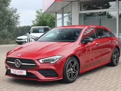 Gebraucht Mercedes CLA250 2023 Rot Coupé