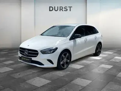 Gebraucht Mercedes B200 163 PS (119 kW) 2021 Weiß Van / Kleinbus