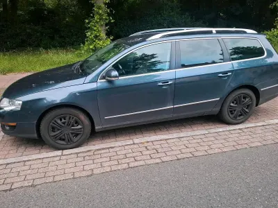 Gebraucht VW Passat 105 PS (77 kW) 2007 Blau Kombi