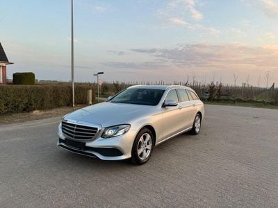 Mercedes E200
