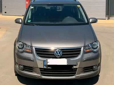 Używany VW Touran Cross 170 KM (125 kW) 2009 Szary Minivan