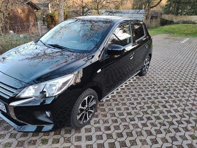 Second-hand Mitsubishi Space Star Select+ 71 CP (52 kW) 2022 Negru Hatchback