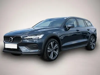 Gebraucht Volvo V60 CC Plus 197 PS (144 kW) 2024 Manufacturer Kombi