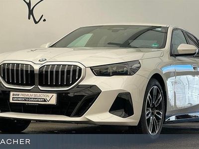 Gebraucht BMW 520 Comfort Edition 190 PS (139 kW) 2025 Mineralweiß metallic Limousine