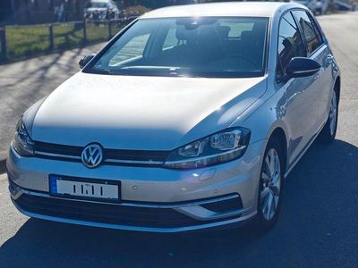 Gebraucht VW Golf VII IQ Drive 116 PS (85 kW) 2019 Silber Limousine