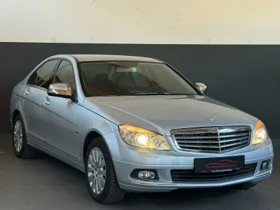 Usata Mercedes C280 231 CV (169 kW) 2007 Argento Berlina