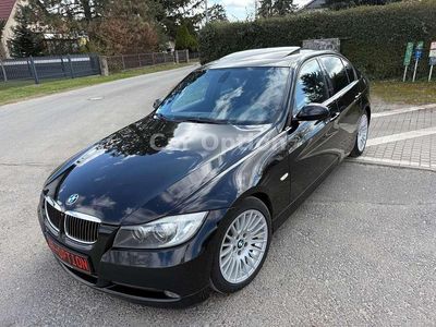 Gebraucht BMW 325 Advantage 218 PS (160 kW) 2007 Schwarz Limousine