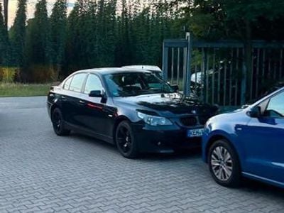BMW 523