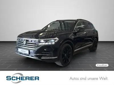 Gebraucht VW Touareg Elegance 381 PS (280 kW) 2022 Deep black perleffekt (metallic) SUV