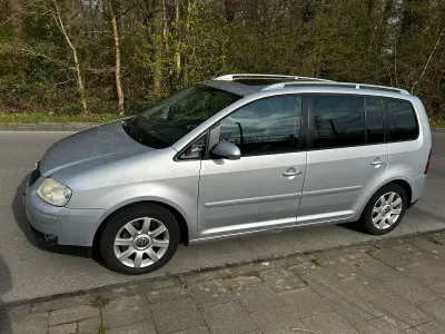 Gebraucht VW Touran Highline 105 PS (77 kW) 2003 Silber Van / Kleinbus