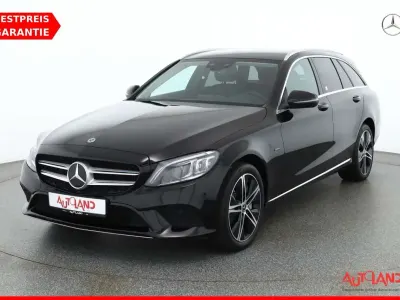 Gebraucht Mercedes C300 Avantgarde 320 PS (235 kW) 2020 Schwarz  unilack Kombi