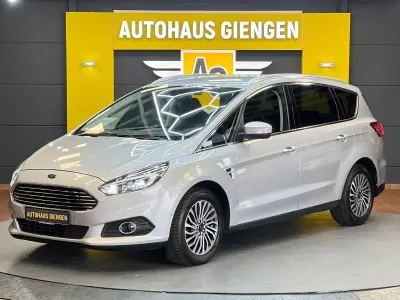 Gebraucht Ford S-MAX Titanium 165 PS (121 kW) 2019 Silber Van / Kleinbus