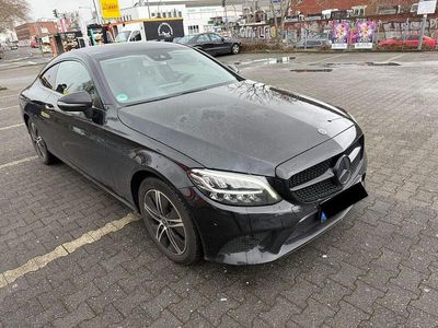 Gebraucht Mercedes C220 194 PS (142 kW) 2018 Schwarz Coupé