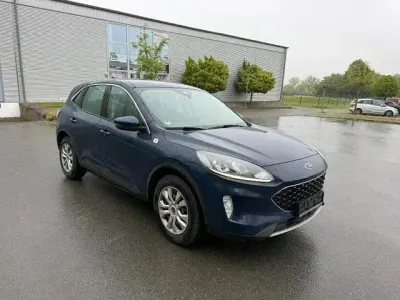 Używany Ford Kuga Cool & Connect 120 KM (88 kW) 2020 Niebieski SUV