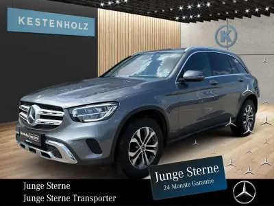 Gebraucht Mercedes GLC200 Exclusive 197 PS (144 kW) 2022 Lack selenitgrau SUV