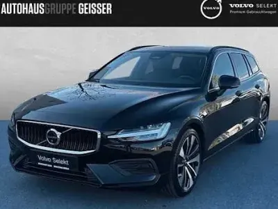 Używany Volvo V60 Core 197 KM (144 kW) 2025 Czarny Kombi