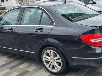 Gebraucht Mercedes C180 Avantgarde 156 PS (114 kW) 2013 Schwarz Limousine