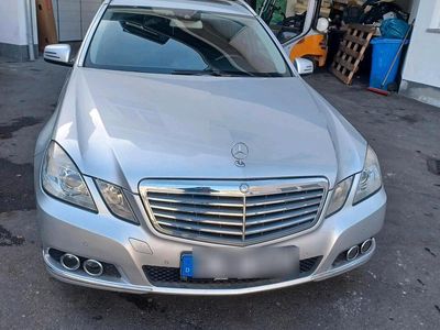 Mercedes E220