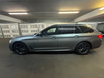 Gebraucht BMW 530 M Sport 252 PS (185 kW) 2020 Grau Kombi