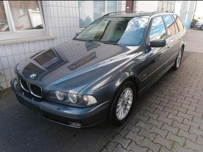 BMW 528