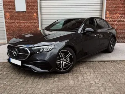 Brugt Mercedes E220 AMG line 197 HK (144 kW) 2023 Grå Sedan