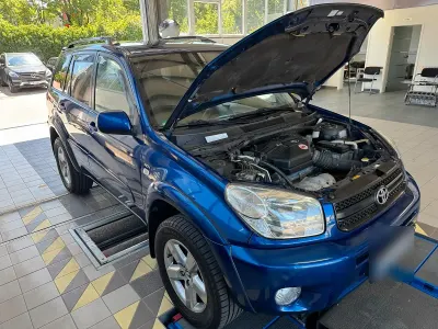 Gebraucht Toyota RAV4 150 PS (110 kW) 2004 Blau SUV